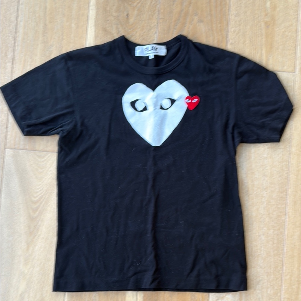 Mens Play COMME Des garcins Black Heart Graphic T-Shirt